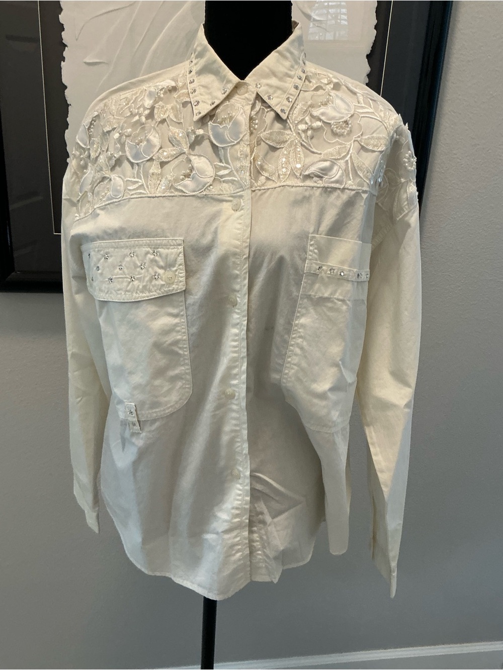 vintage Y2K Fantasy sportswear embellished shirt size medium, white/ivory solid